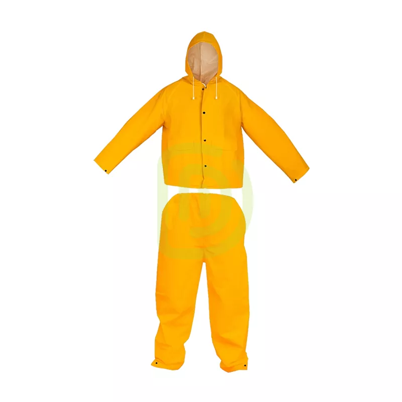 CONJUNTO DE IMPERMEABLE T-L, ABRIGO Y PANTALON  PVC POLIÉSTER 100%. ESPESOR: 0,32MM  A PRUEBA DE AGUA, CON AGUJEROS DE VENTILACIÓN